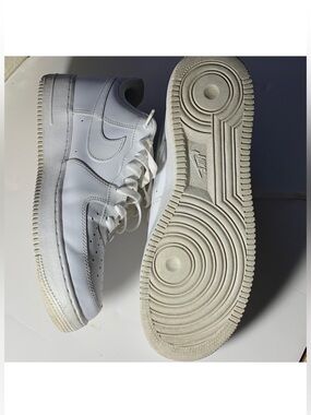 Nike Air Force 1 Low '07 Triple White Men's Size 12 - Style 315122-111